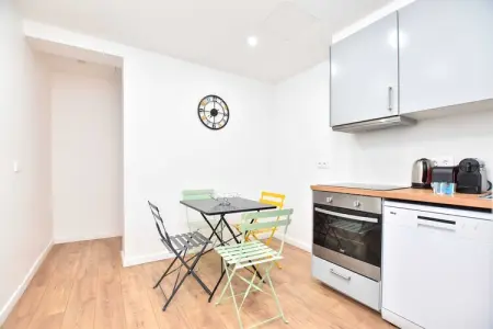 FM-4-VILLEDO-D, Appartement 6 personnes à Paris - Photo 2