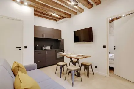 EC-15-SAINTGILLES-2, Appartement 4 personnes à Paris - Photo 1