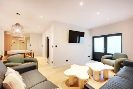 EC-3-JEGO-G, Appartement 10 personnes à Paris - Photo 6