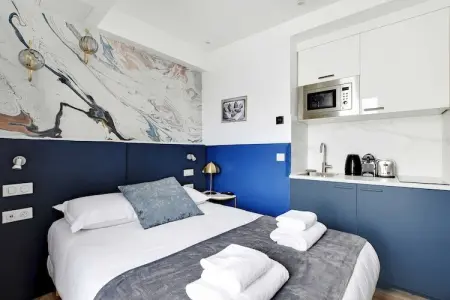 JT-14-MONTCENIS-3A, Appartement 2 personnes à Paris - Photo 1