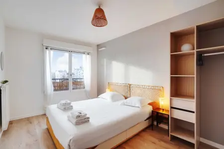 RS-13-ROSIERS, Appartement 6 personnes à Saint Ouen sur Seine - Photo 2