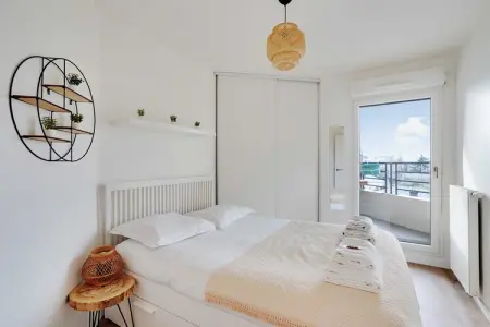 RS-13-ROSIERS, Appartement 6 personnes à Saint Ouen sur Seine - Photo 8