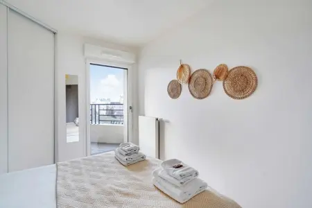 RS-13-ROSIERS, Appartement 6 personnes à Saint Ouen sur Seine - Photo 10