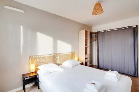 RS-13-ROSIERS, Appartement 6 personnes à Saint Ouen sur Seine - Photo 11