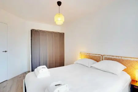 RS-13-ROSIERS, Appartement 6 personnes à Saint Ouen sur Seine - Photo 14