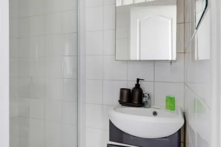 DS-35-VAILLANT-7, Appartement 2 personnes à Pantin - Photo 4