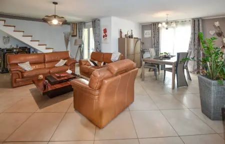 Location Maison 6 personnes à Rognonas - Photo 2