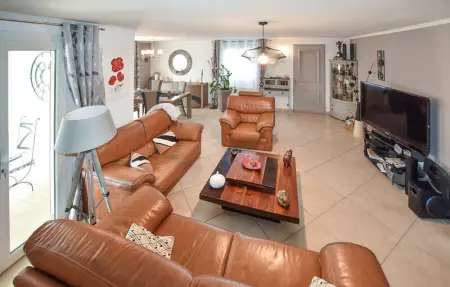 Location Maison 6 personnes à Rognonas - Photo 3