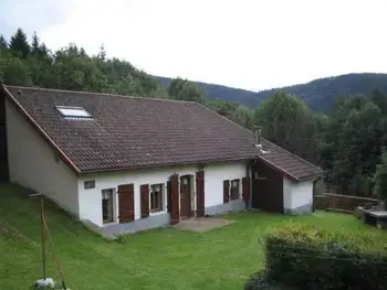 Casa rural en Servance Miellin Miellin,Maison isolée dans les Vosges avec cheminée, randonnées, parking privé FR-1-583-103 N°1022234