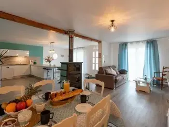 Alto Saona, Casa rural en Venisey, Gîte cosy avec jardin, cheminée et jeux enfants à Venisey FR-1-583-116 N°1022240