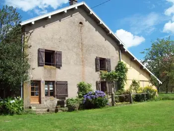 Casa rural en Fougerolles Saint Valbert,Grande maison familiale en nature, proche Vosges - WIFI, parking FR-1-583-53 N°1022270