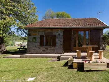 Casa rural en Saint Bresson,Gîte chaleureux au cœur des Vosges avec cheminée et jardin FR-1-583-76 N°1022275