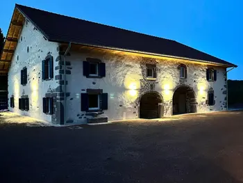 Casa rural en Ternuay Melay et Saint Hilaire,Gîte familial 15 pers. au cœur des Mille Étangs avec sauna et étang privé FR-1-583-322 N°1022396