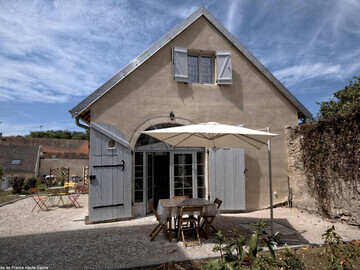 Gite à Montagney,Charmant gîte à Montagney avec terrasse et parc, animaux acceptés, parking privé inclus FR-1-583-342 N°1022405