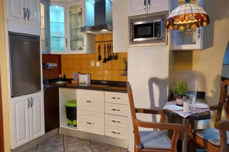 Apartamentos Monasterio de San Antonio 6, Maison mitoyenne indépendante réservée aux adultes - Photo 2