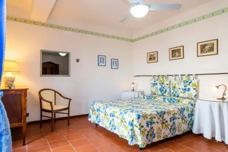 Villa Conte, Captivante villa à Ricadi avec piscine - Photo 5