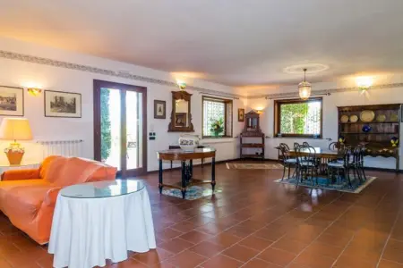 Villa Conte, Captivante villa à Ricadi avec piscine - Photo 9