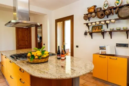 Villa Conte, Captivante villa à Ricadi avec piscine - Photo 11