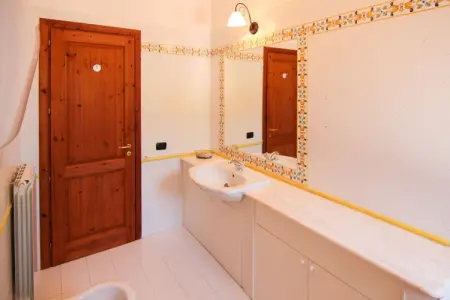 Villa Conte, Captivante villa à Ricadi avec piscine - Photo 24