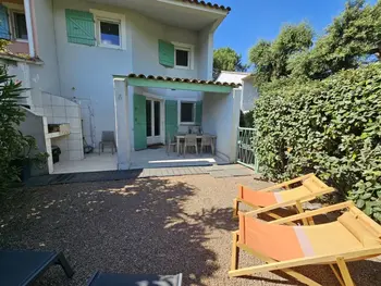 House in Lecci,Mini-Villa Confortable St Cyprien: 4 Pers., Clim, Calme, Proche Plage FR-1-394-397 N°1022464