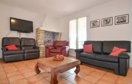 Location Maison 9 personnes à Cornillon - Photo 3