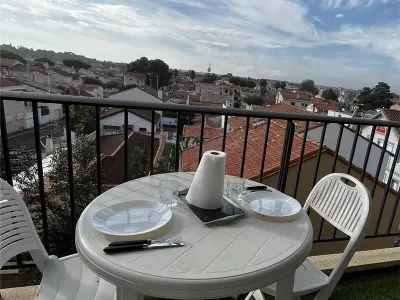 Appartement à Canet en Roussillon, Studio cabine à 50m plage, clim, wifi, parking - L1025017