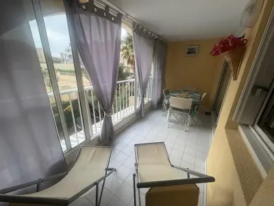 Appartement à Cap d'Agde, Appartement T2 Cabine, piscine, parking, près plage Cap d'Agde - L1026508