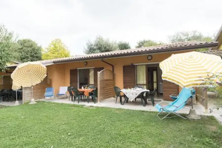 Bungalow à Lazise, Holiday resort Piani di Clodia Lazise-Bungalow Bilo Amore - L1026726