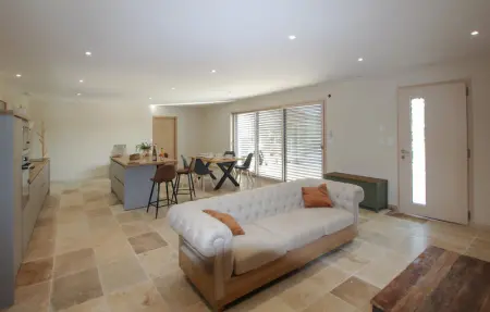 Location Maison 10 personnes à Suze la Rousse - Photo 3