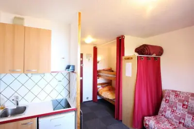 Apartment in Chamrousse, Location de Vacances Chamrousse 180 - L1028188