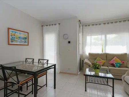 Appartement familial à 200m de la plage avec balcon et WiFi, idéal pour 5 personnes - Photo 5