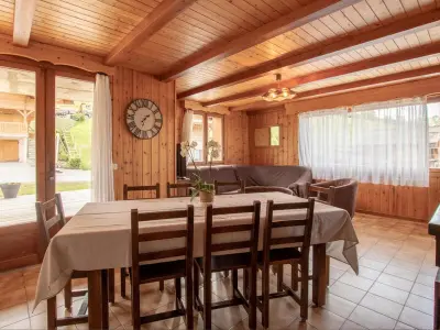 Appartement à Le Grand Bornand, Appart 9 pers. avec Sauna et Spa au pied des pistes, parking privé - L1030626