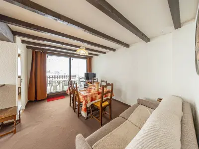 Apartment in Saint François Longchamp, Apt 6 pers, 2 ch, balcon sud, pistes proches - L1030653