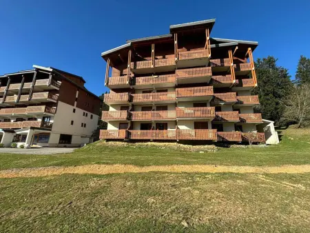 Studio skis aux pieds avec balcon et animaux admis - Photo 11