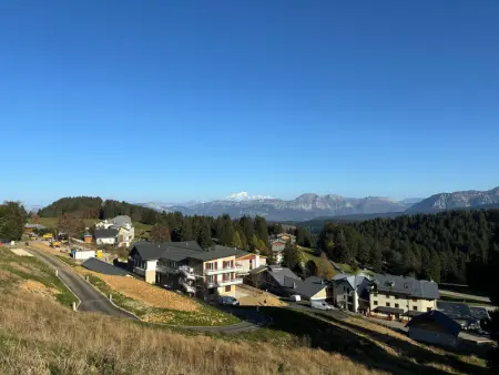 Studio skis aux pieds avec balcon et animaux admis - Photo 12