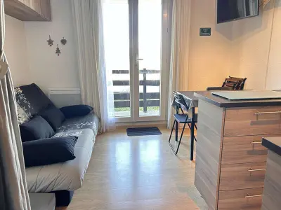 Appartement à Risoul, Studio calme à Risoul, 4 couchages, animaux admis, parking - L1030838