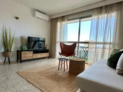 Appartement à Torremolinos, Appartement Boho Charmant avec Piscine et Terrasse à Torremolinos - L1030897