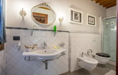 Location Maison 11 personnes à Montelopio - Photo 29