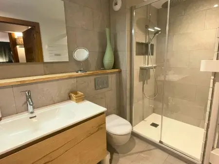 Charmant appartement Les Gets - 6 pers, 2 chambres, espace bien-être, parking et WiFi - Photo 10