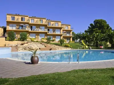 Appartement à L'Estartit, Appartement spacieux 6-8 pers, 4 km de la plage, piscine, proche commodités, animaux acceptés - L1031017