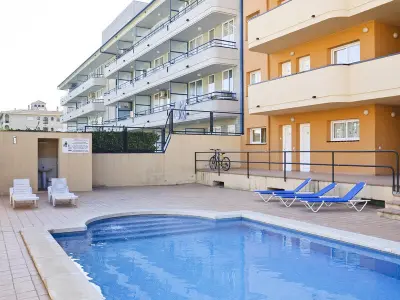 Appartement à L'Estartit, Appartement cosy avec piscine, terrasse et Wifi à 800m de la plage, 4 pers max, Torroella de Montgrí - L1031048