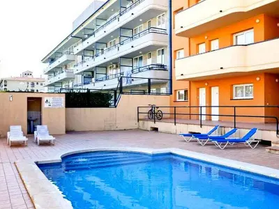 Appartement à L'Estartit, Appartement spacieux à 800m de la plage avec piscine et terrasse - Capacité 2/5 personnes - L1031049