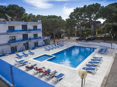 Appartement à Platja d'Aro, Appartement Rénové avec Piscine, Clim et WiFi à 150m de la Plage - Castell-Platja d'Aro - L1031054