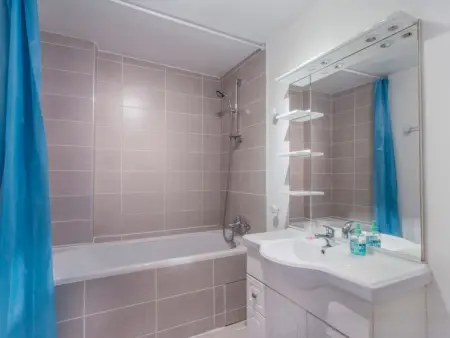 T2 Lambert, Appartement 4 personnes à Toulon - Photo 8