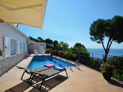 Maison à Begur, Alquiler villa con piscina en Begur, Aiguablava - L1031189