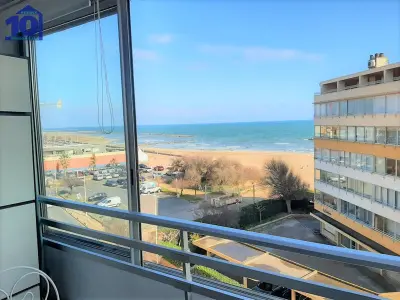 Appartement à Valras Plage, Valras-Plage: Appartement rénové 1 chambre, clim, WiFi, parking, à 50m de la plage - L1031275