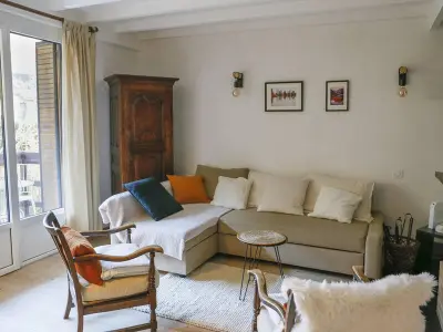 Appartement à Cauterets, Charmant Appartement avec Cheminée à Cauterets - Animaux admis, Parking et Terrasse - L1031302