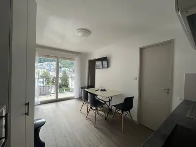 Appartement à Cauterets, T2 lumineux avec balcon et ascenseur à Cauterets - N°1031307