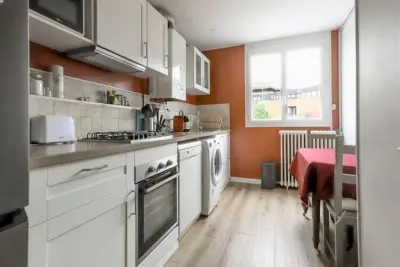 Appartement à Toulouse, Bel Et Spacieux T3 Avec Balcon à Toulouse - L1032751