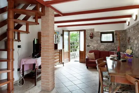 Fienile Regoli Quattro, Vivre au bord du lac avec aventure - Photo 10